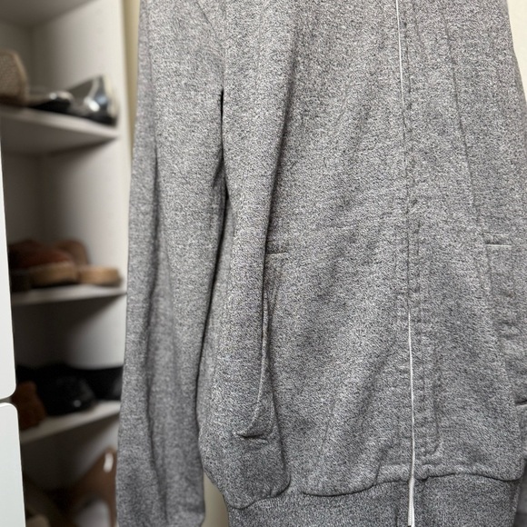 Divided H&M Gray Zip-Up Hoodie Sweatshirt with Front Pockets Size Large - Picture 6 of 7